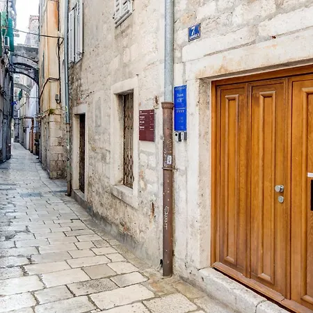 M Luxury Konukevi Split