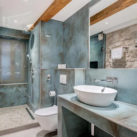 Casa de hóspedes M Luxury