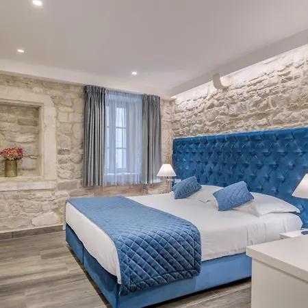 Guest house M Luxury 4*